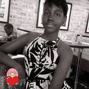 Meet your Posher, Kenaya